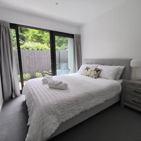 Private Room With Ensuite & Garden Epsom โอ๊คแลนด์ ภายนอก รูปภาพ