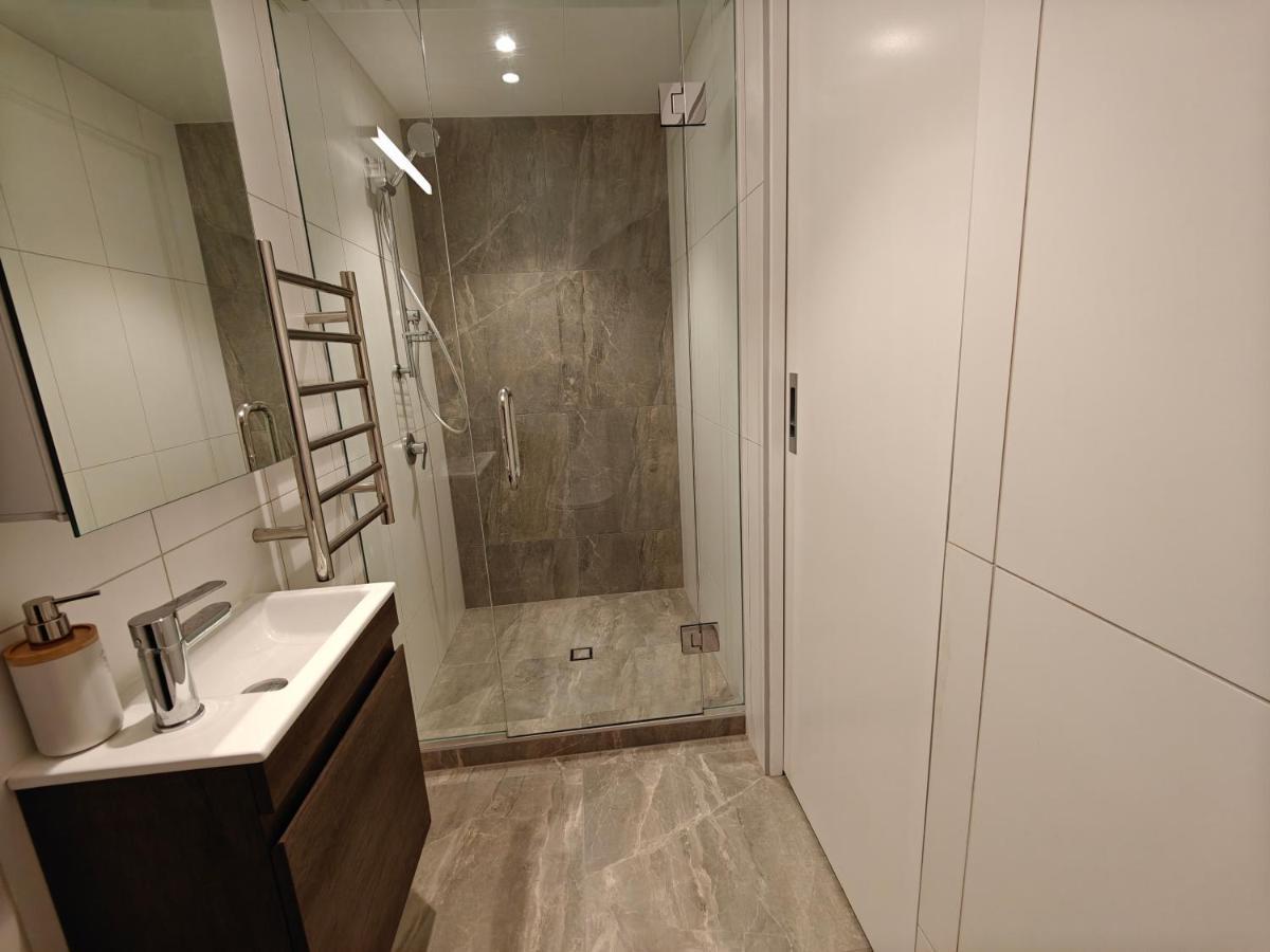 Private Room With Ensuite & Garden Epsom โอ๊คแลนด์ ภายนอก รูปภาพ